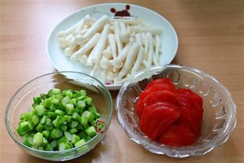 海鲜菇茄汁咖喱饭的做法图解2