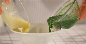 预防贫血的菠菜蛋黄粥的做法步骤9