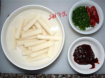 韩式辣炒年糕的做法步骤1
