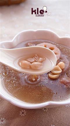 莲藕花生煲凤爪汤的热量