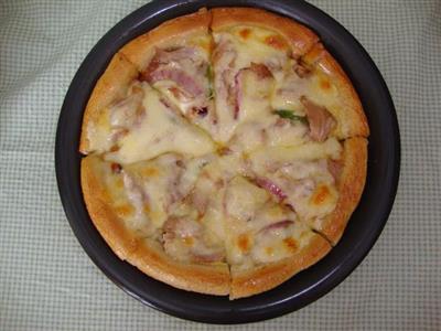 金枪鱼披萨