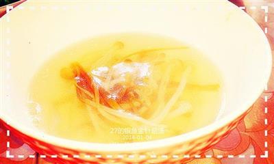 金针菇银鱼汤