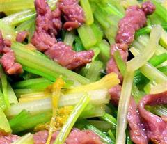 蚝油牛肉炒芹菜