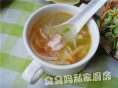 鲜虾萝卜汤