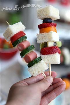 蔬菜水果串串三明治