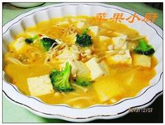 剁椒金针豆腐汤