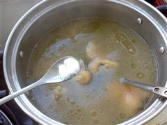 冬菇黄豆猪蹄汤的热量