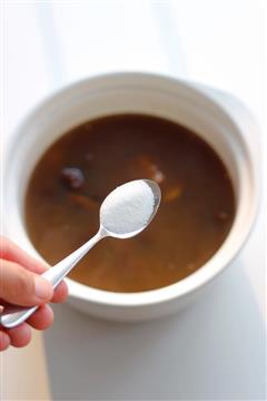红枣排骨菌汤的热量