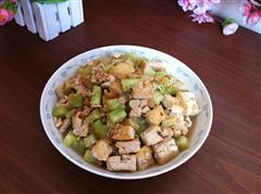 萝卜虾米炖豆腐的热量