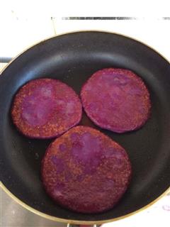 紫薯糯米麻团的热量
