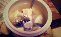葱香豆腐炖鱼头汤