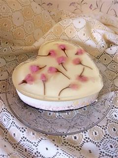 樱花酸奶慕斯蛋糕