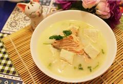 三文鱼牛奶豆腐汤