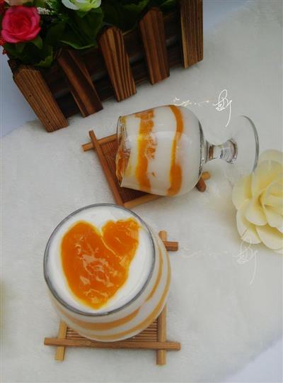 芒果冻酸奶杯