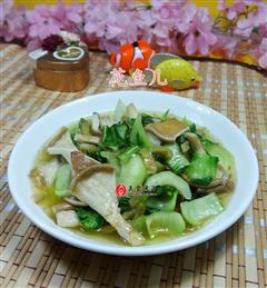 榨菜丝猪肚菇炒青菜