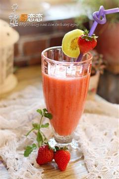 金果草莓汁