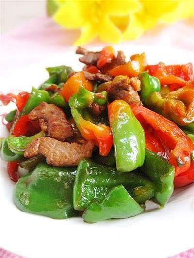 瘦肉炒菜椒