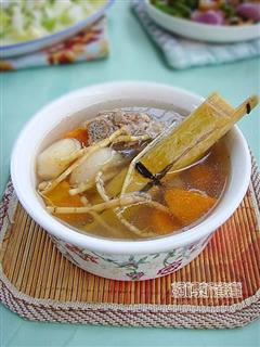 竹蔗茅根胡萝卜汤