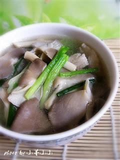 袖珍菇生菜汤的热量