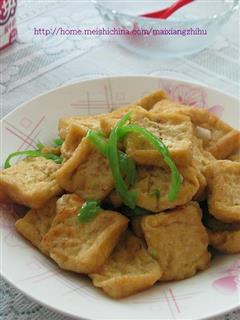 油豆腐炒辣椒