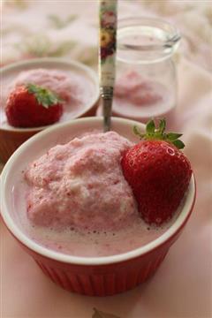 草莓奶昔的热量
