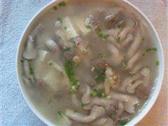 白玉菌菇蛤蜊汤