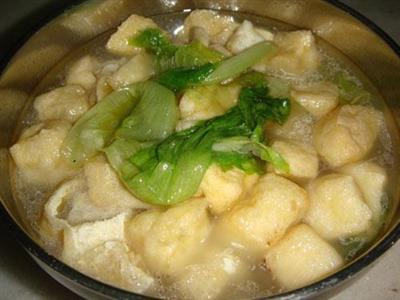 豆腐泡生菜汤的做法