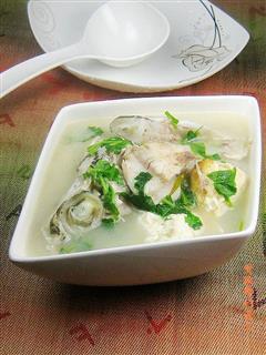 海鲈鱼头豆腐汤
