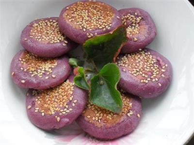 紫薯芝麻馅饼