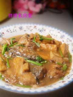 鲅鱼炖豆腐