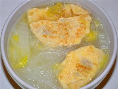 大白菜蛋饺粉丝汤