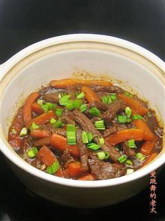牛肉胡萝卜砂锅煲的热量