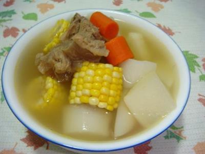 清鲜玉米羊肉汤