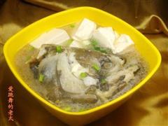 鸦片鱼头豆腐汤的热量