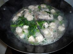 鱼丸西洋菜汤