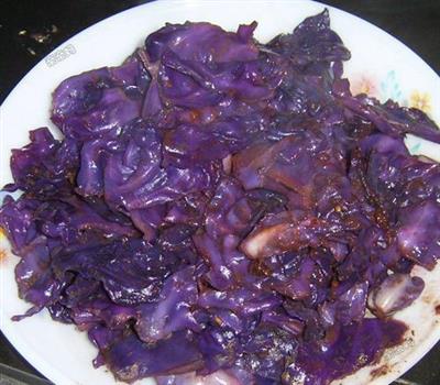 牛肉酱手撕紫甘蓝