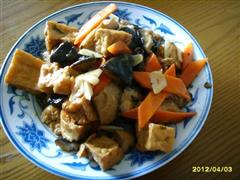 香菇烧豆腐