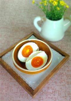自制咸鴨蛋怎么做好吃?自制咸鴨蛋家常做法