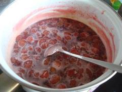 自制草莓果酱的热量