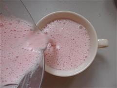 火龙果草莓奶昔的热量