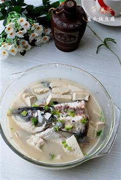 鱼头炖豆腐的热量