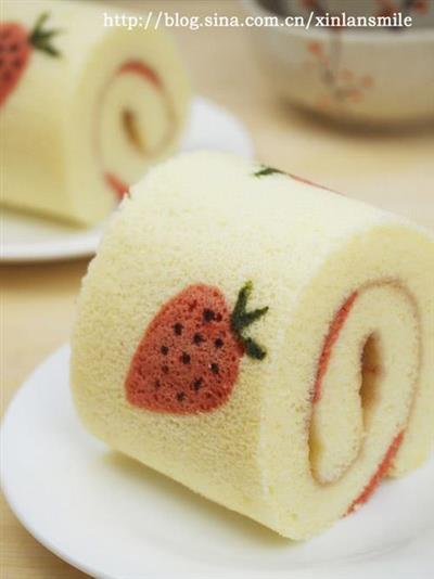 草莓戚风蛋糕卷