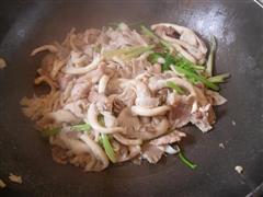 凤尾菇炒肉