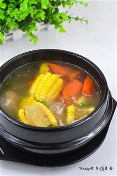 胡萝卜玉米排骨汤的热量