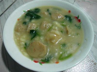 菠菜鱼丸疙瘩汤