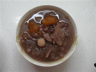 银耳红豆薏米羹