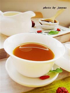 蜂蜜红枣枸杞茶