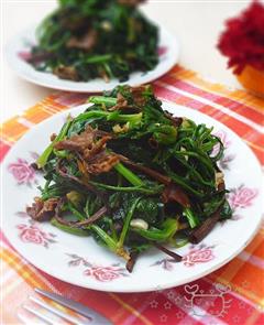 茶树菇炒菠菜