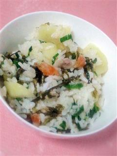 土豆酸菜焖饭的热量