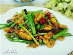 韭菜炒河虾的热量